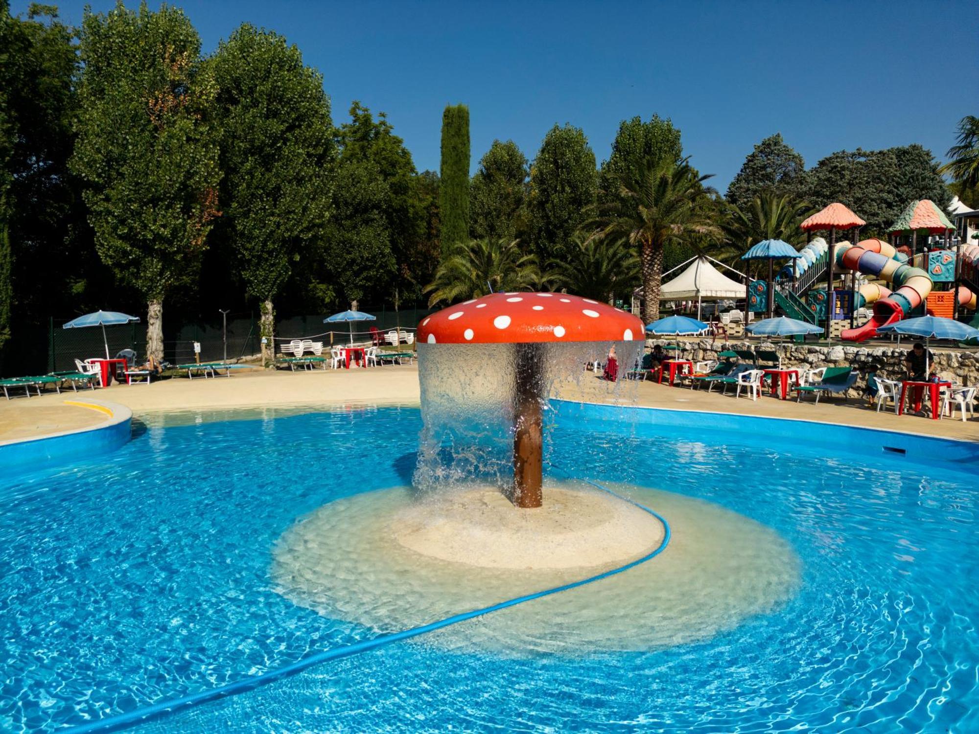 Centro Vacanze Verde Azzurro Cingoli Exterior photo