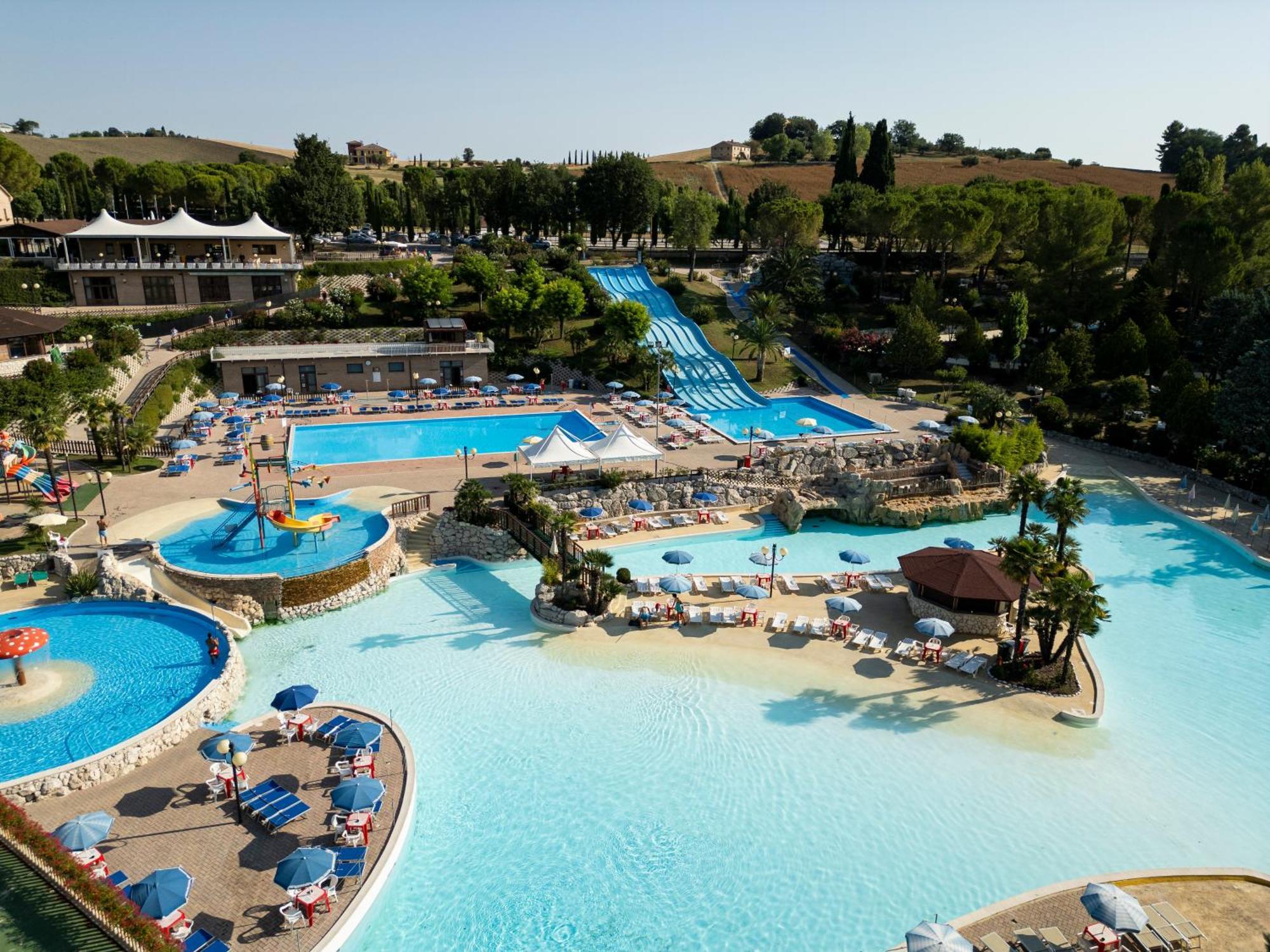 Centro Vacanze Verde Azzurro Cingoli Exterior photo